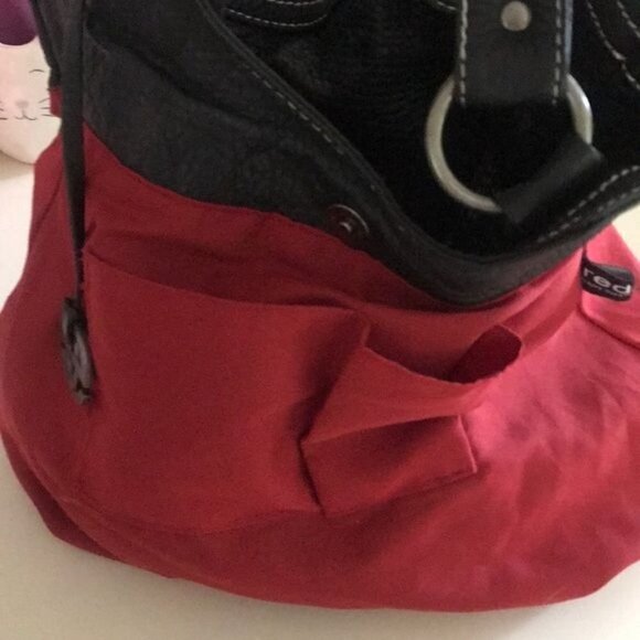 MARCECKO Handbag, Women,  Black  Stylish Exterior, Red Interior, 2 straps - Picture 4 of 5